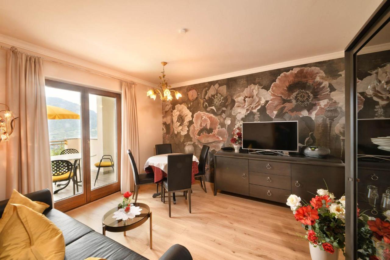 Comfort One-Bedroom Apartment south-west panorama