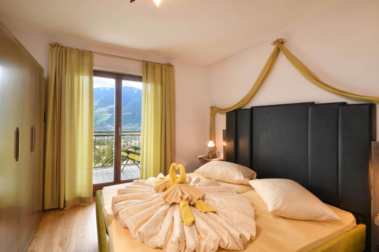 Comfort One-Bedroom Apartment south-west panorama