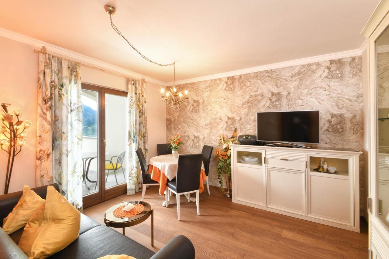 Comfort One-Bedroom Apartment south-west panorama