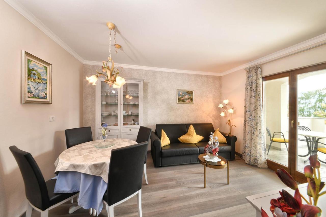 Comfort One-Bedroom Apartment south-west panorama