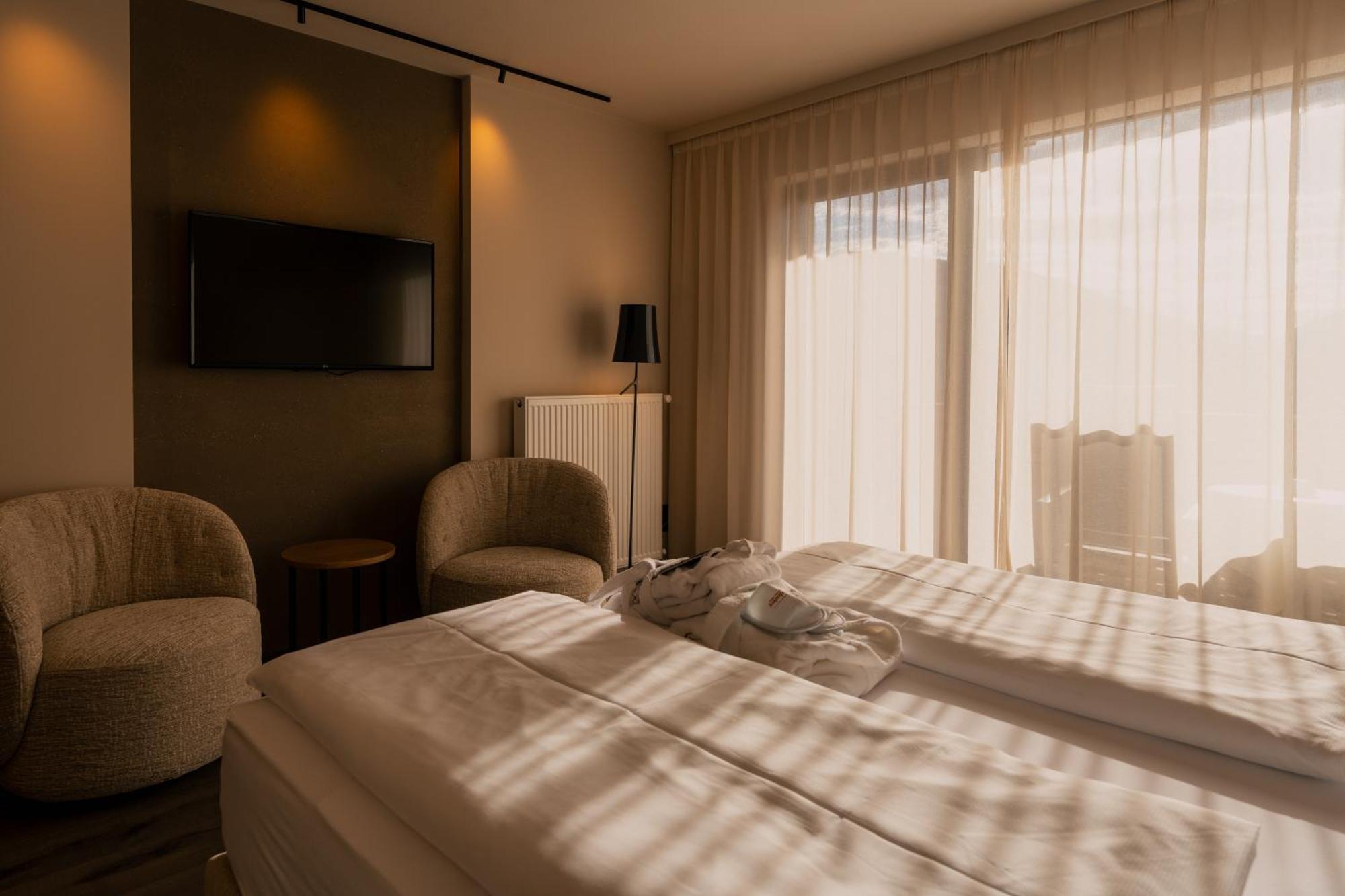 Deluxe Double Room Castle View