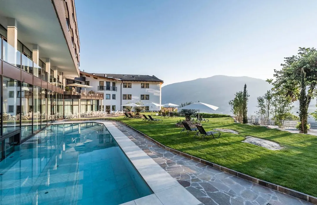Hotel Rosengarten-1